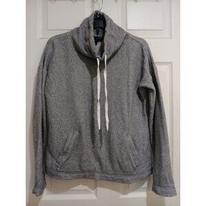 Banana Republic Grey pull over with pockets Small